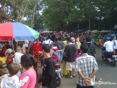 Bhabinkamtibmas Polres Katingan Bersinergi dengan Warga Jaga Kamtibmas Desa